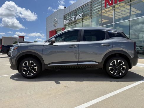 New 2026 Nissan Kicks SV image 11