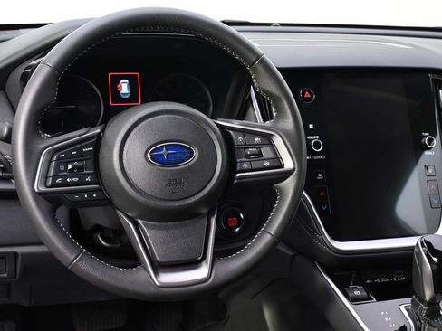 Certified 2025 Subaru Outback Premium AWD/4WD image 12