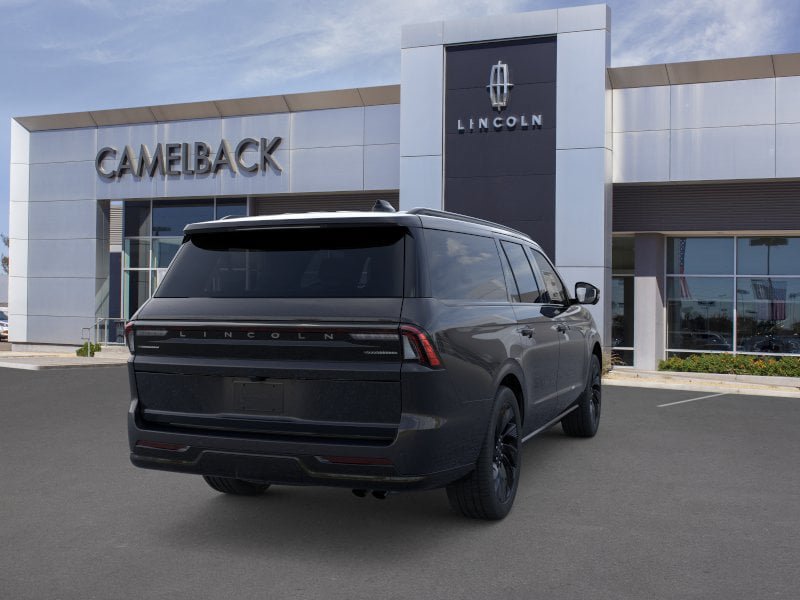 New 2026 Lincoln Navigator L Reserve w/ Jet Appearance Package AWD/4WD image 8