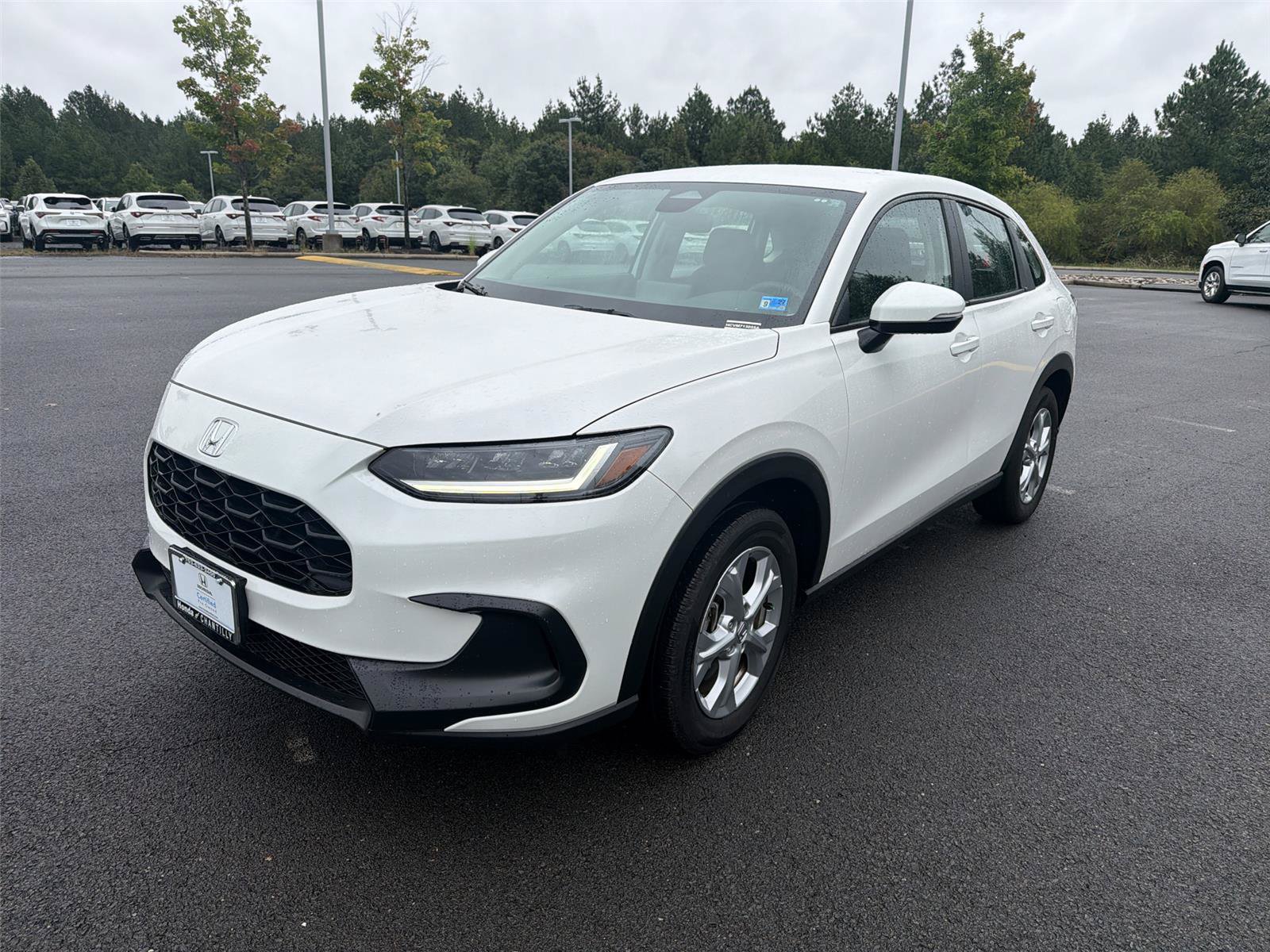 Certified 2024 Honda HR-V LX image 3