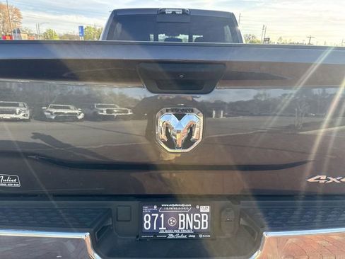Used 2024 RAM 2500 Tradesman w/ Chrome Appearance Group image 9