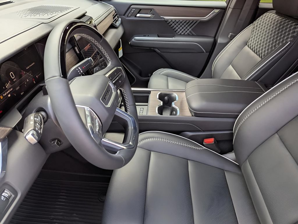 New 2026 GMC Acadia Denali w/ Super Cruise Package FWD image 8