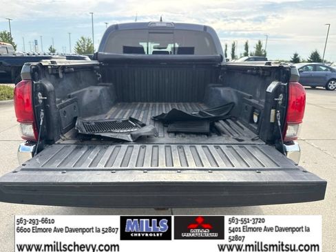 Used 2018 Toyota Tacoma TRD Off-Road AWD/4WD image 20