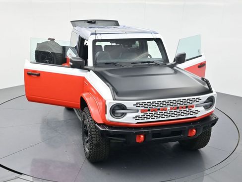 Used 2025 Ford Bronco Stroppe Edition AWD/4WD image 46