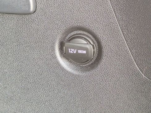 Used 2020 Kia Sorento LX FWD image 15