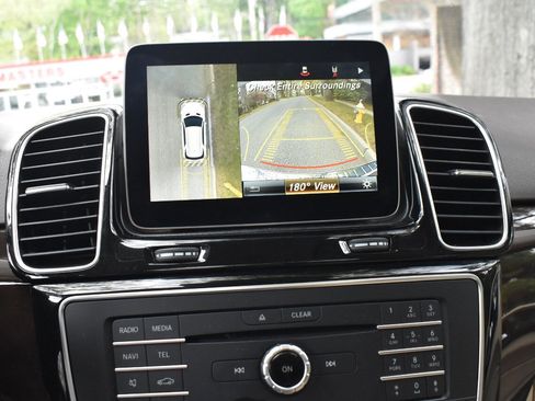 Used 2018 Mercedes-Benz GLE 350 w/ Premium 2 Package image 32