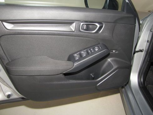 Certified 2025 Honda Civic Sport image 10