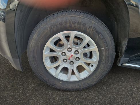 Used 2019 GMC Yukon XL SLT image 14