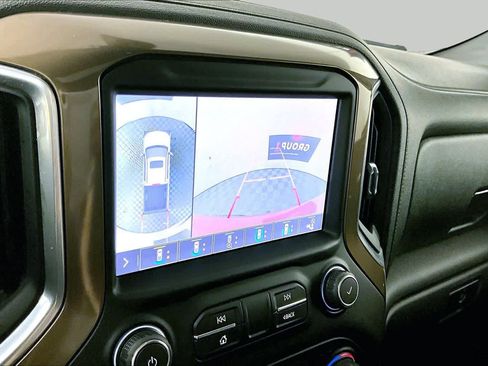 Used 2019 Chevrolet Silverado 1500 High Country w/ Technology Package RWD image 25
