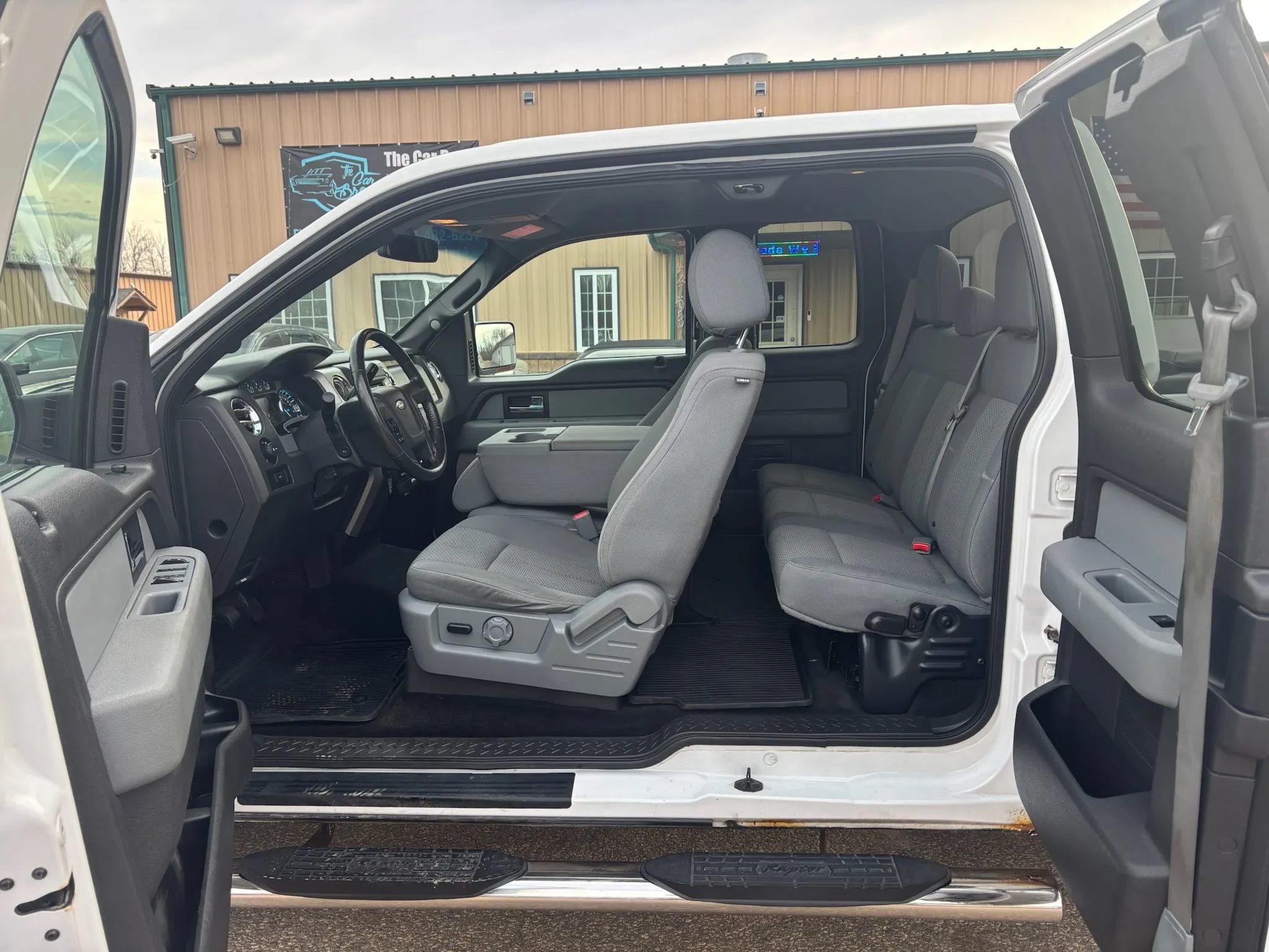 Used 2014 Ford F150 XLT w/ XLT Convenience Package AWD/4WD image 9