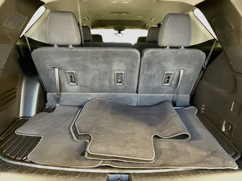 Used 2020 Chevrolet Traverse LS w/ LPO, Blackout Package FWD image 27