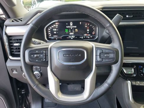 Used 2025 GMC Sierra 3500 Denali w/ Denali Reserve Package AWD/4WD image 21