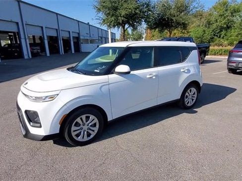 Used 2020 Kia Soul LX image 5