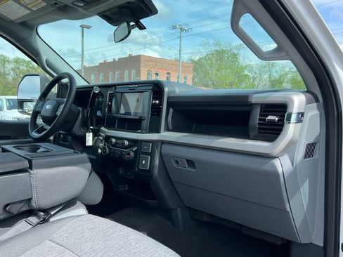 New 2026 Ford F350 XL image 21