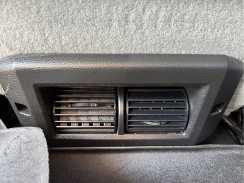 Used 2020 RAM 1500 Tradesman w/ Chrome Appearance Group image 29