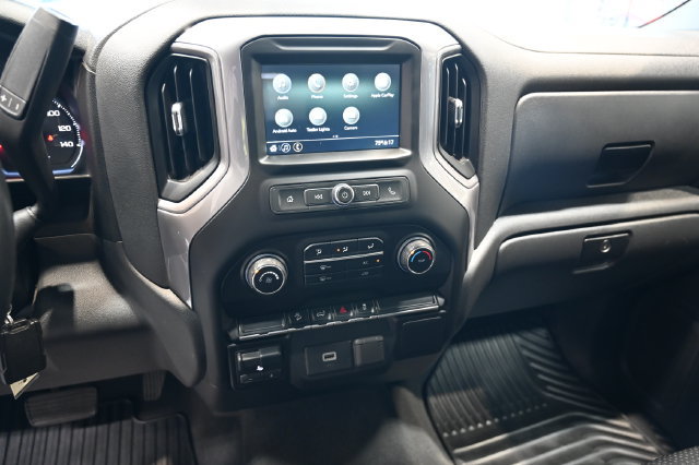 Used 2019 Chevrolet Silverado 1500 Custom Trail Boss w/ Custom Convenience Package AWD/4WD image 15