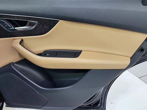 Used 2020 Audi Q7 3.0T Premium w/ Convenience Package image 35