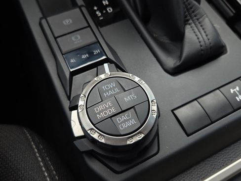 Certified 2025 Toyota 4Runner TRD Off Road image 21