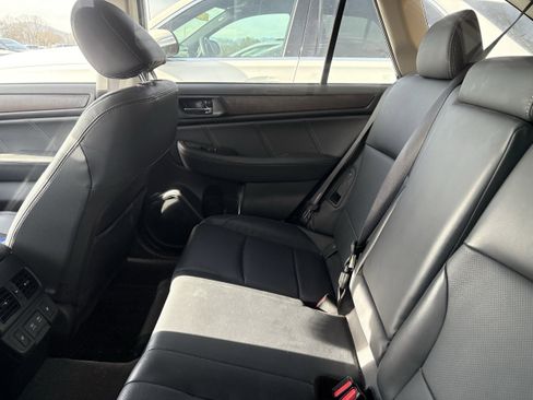 Used 2019 Subaru Outback 2.5i Limited image 9