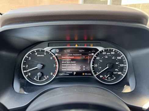 Used 2023 Nissan Rogue SL w/ SL Premium Package image 17