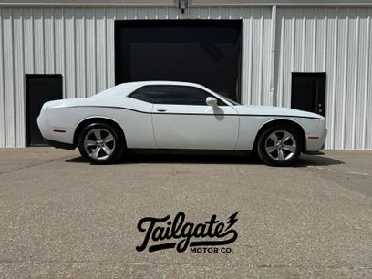 Used 2015 Dodge Challenger SXT w/ Driver Convenience Group