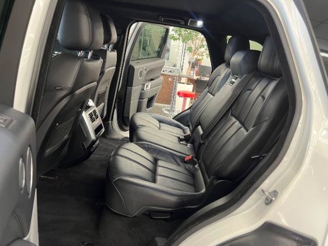 Used 2016 Land Rover Range Rover Sport SE AWD/4WD image 36