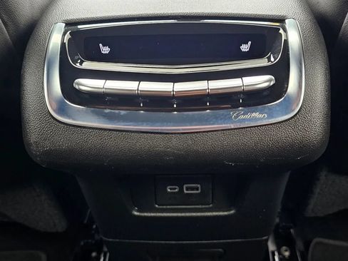 Used 2021 Cadillac XT6 Premium Luxury AWD/4WD image 11
