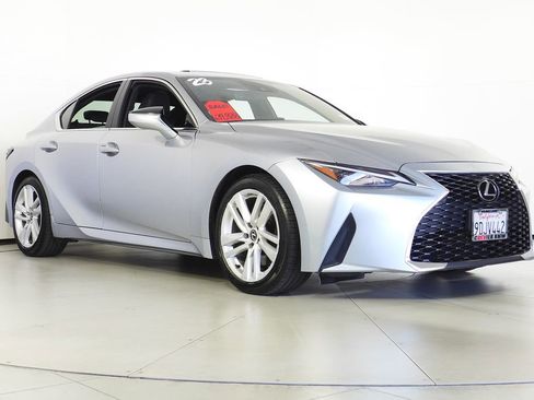 Used 2023 Lexus IS 300 w/ Comfort Package RWD image 4