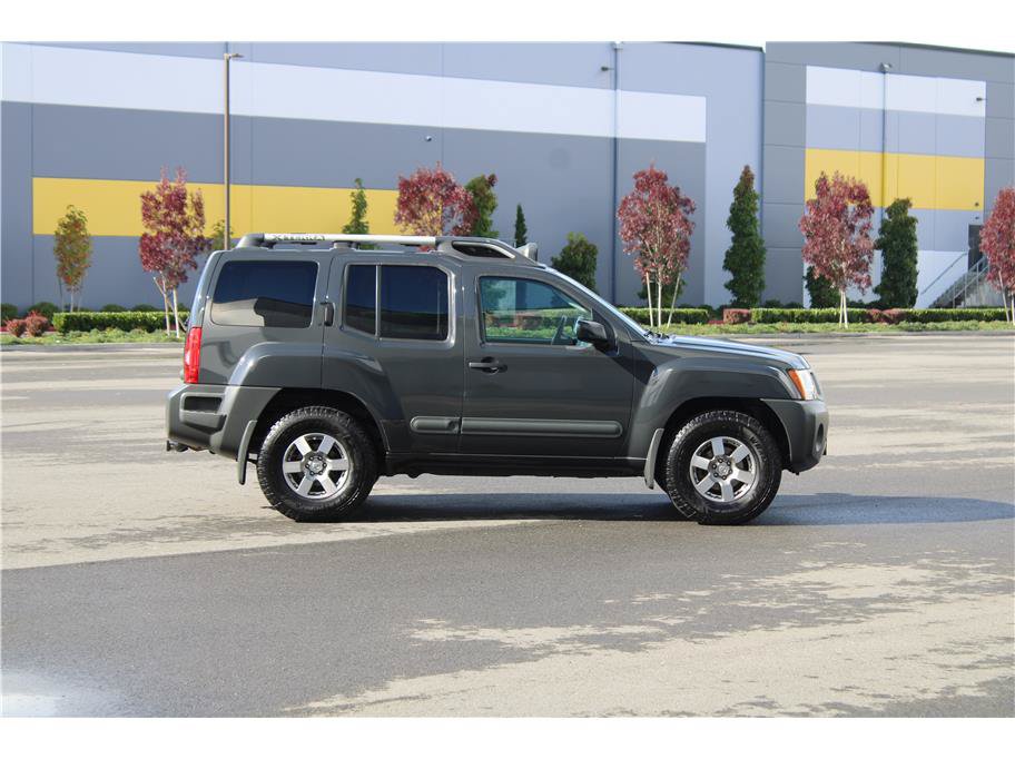 Used 2012 Nissan Xterra PRO-4X AWD/4WD image 4