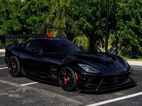 Used 2017 Dodge Viper GTC w/ ACR Package image 2