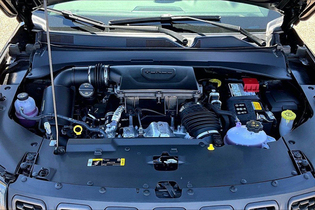 Used 2026 Jeep Compass Trailhawk AWD/4WD image 29