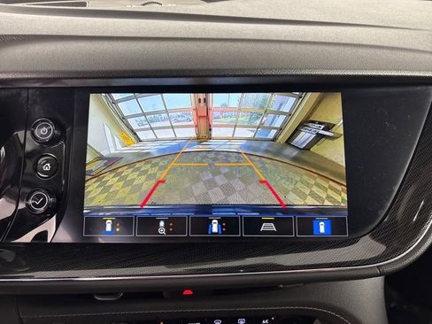 Used 2022 Buick Envision Essence w/ Technology Package I image 16