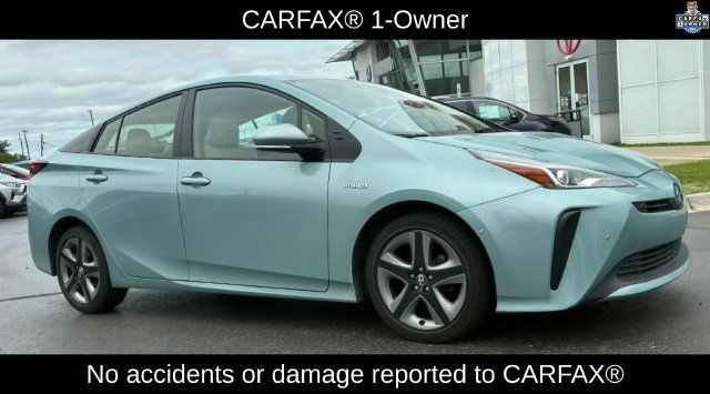 Used 2019 Toyota Prius XLE FWD image 3