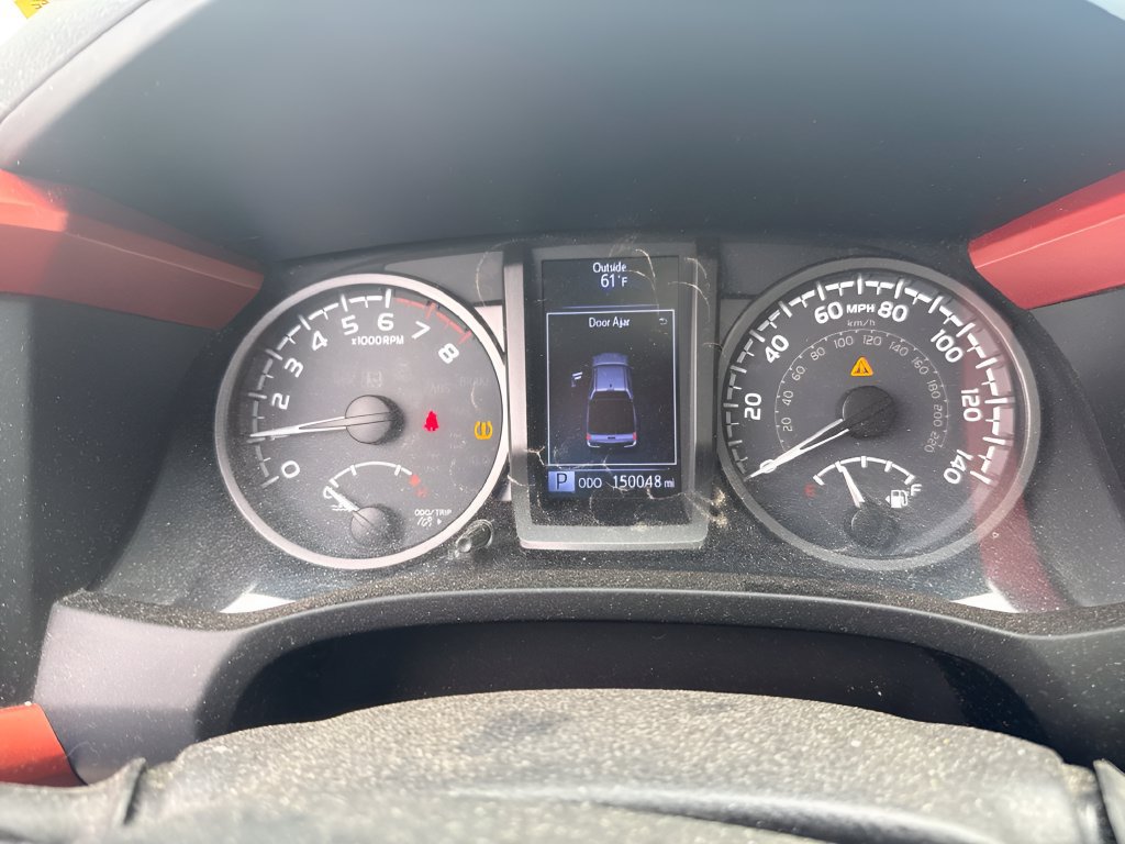 Used 2017 Toyota Tacoma TRD Off-Road AWD/4WD image 13