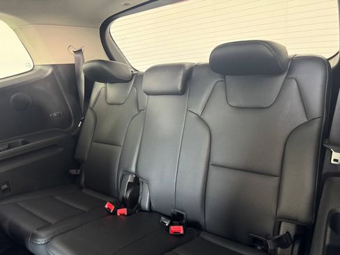 Used 2024 Kia Telluride SX FWD image 11