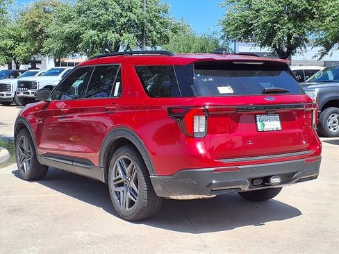 New 2026 Ford Explorer ST-Line w/ ST-Line Street Pack RWD image 13