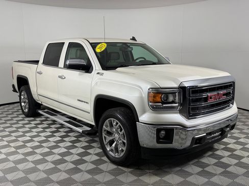 Used 2015 GMC Sierra 1500 SLT w/ SLT Crew Cab Value Package image 3