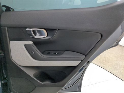 Used 2021 Polestar Polestar 2 image 42