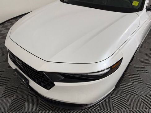 Used 2025 Honda Accord SE image 10