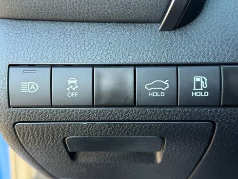 Certified 2023 Toyota Camry SE w/ Convenience Package image 36