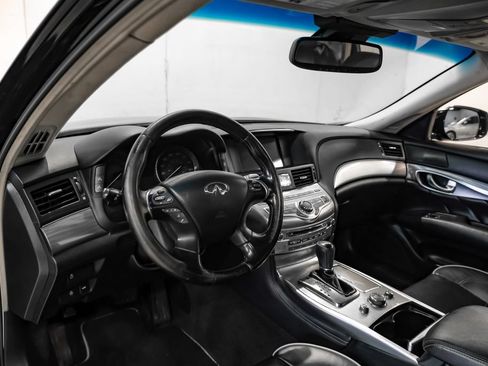 Used 2019 INFINITI Q70 L 3.7 RWD image 3