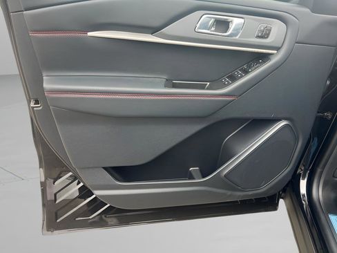 New 2026 Ford Explorer ST-Line w/ ST-Line Street Pack AWD/4WD image 3