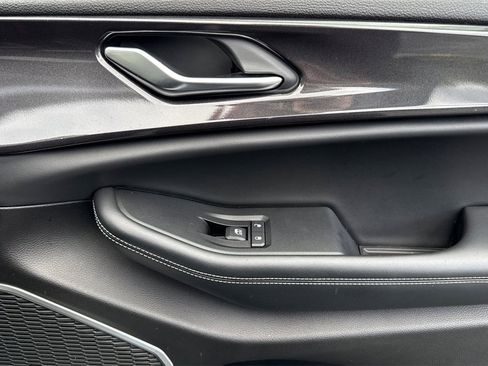 Used 2021 Jeep Grand Cherokee L Laredo image 26