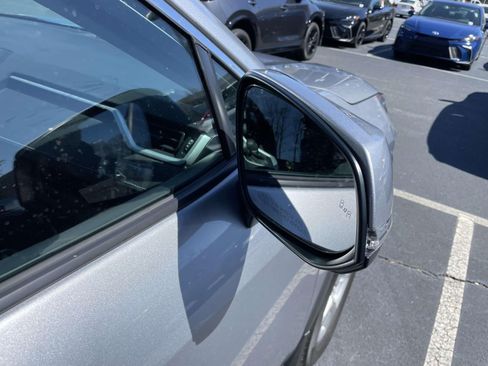 Used 2021 Toyota RAV4 XLE w/ Convenience Package image 27