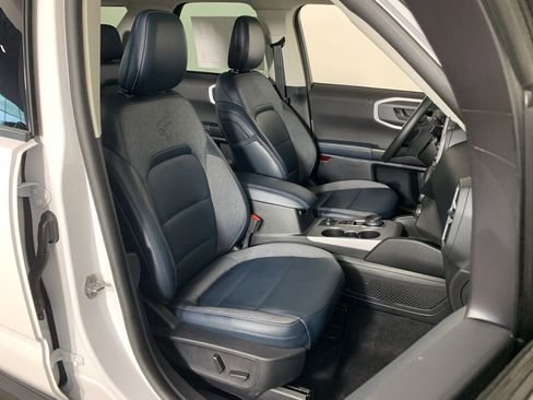 Used 2023 Ford Bronco Sport Outer Banks w/ Tech Package AWD/4WD image 36