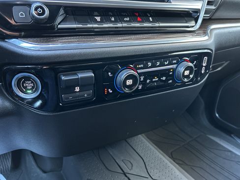 Used 2024 Chevrolet Silverado 3500 LT image 21