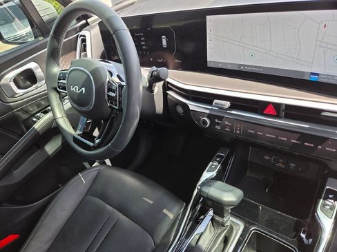 Used 2025 Kia Sorento SX FWD image 34