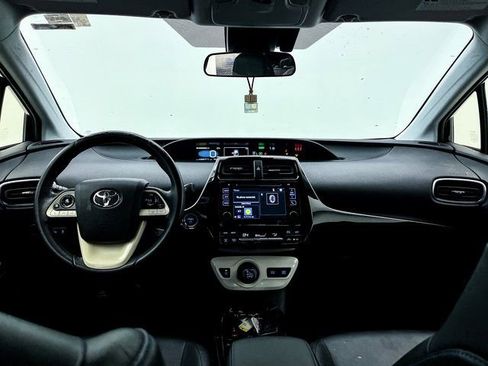 Used 2018 Toyota Prius Three Touring image 8