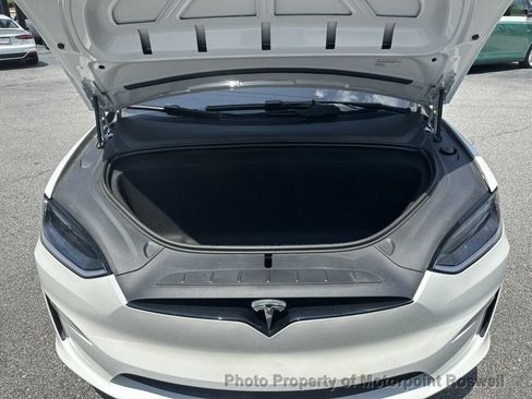 Used 2024 Tesla Model X AWD/4WD image 31