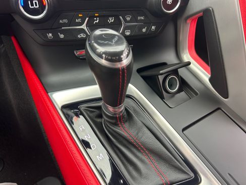 Used 2018 Chevrolet Corvette Z06 RWD image 15